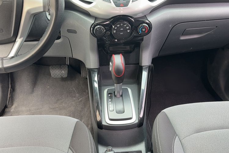 福特 翼搏 2017款 1.5L 自动风尚型局部细节16