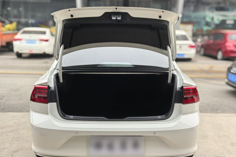 大众 凌渡 2019款 230TSI DSG风尚版 国VI车身外观6013