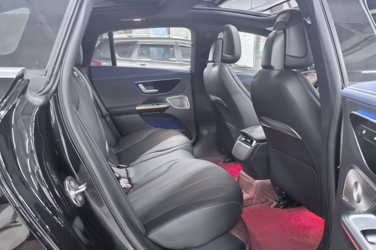 奔驰EQE 2022款 350 先锋版中控内饰7002