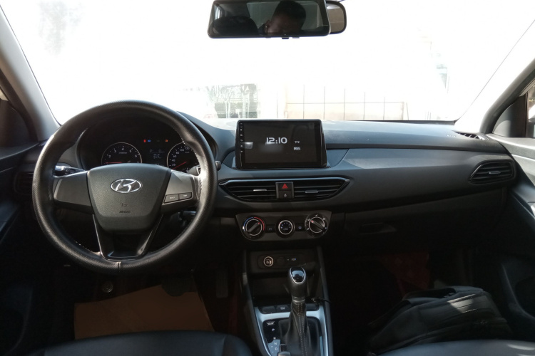 现代 悦动 2020款 1.6L 自动GL悦目版中控内饰7002
