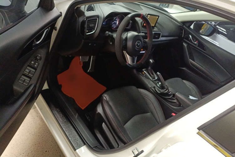 马自达3 昂克赛拉 2016款 三厢 2.0L 自动旗舰型中控内饰7003