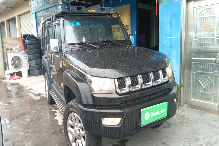 北京BJ40 2016款 40L 2.3T 自动两驱尊贵版车身外观6002