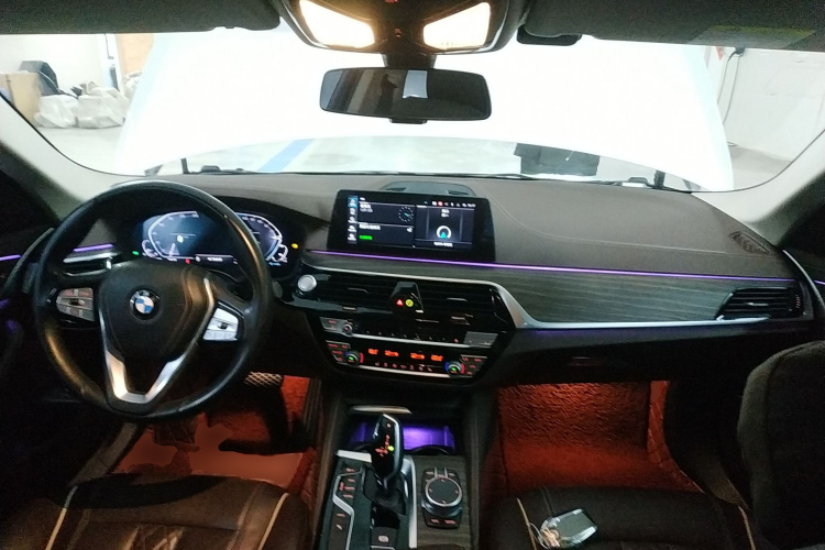 宝马5系新能源 2020款 里程升级版 530Le 豪华套装中控内饰12