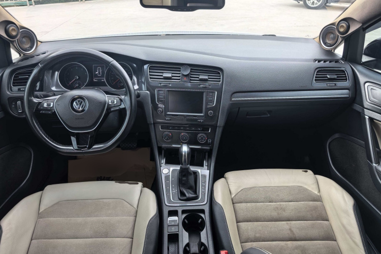 大众 高尔夫 2017款 230TSI 自动豪华百万辆纪念版中控内饰12