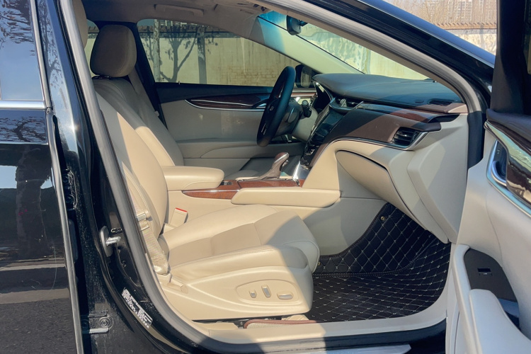 凯迪拉克XTS 2017款 28T 精英型局部细节41