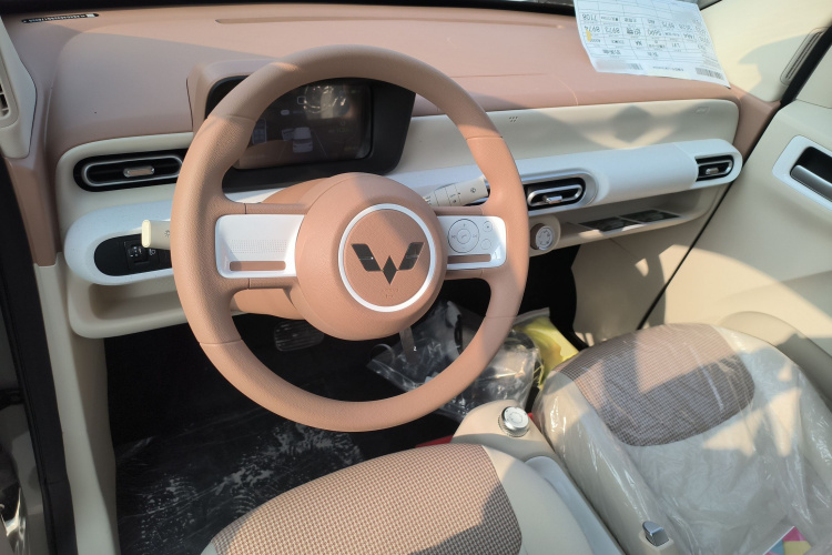 五菱汽车 宏光MINIEV 2024款 第三代 215km 青春版中控内饰12