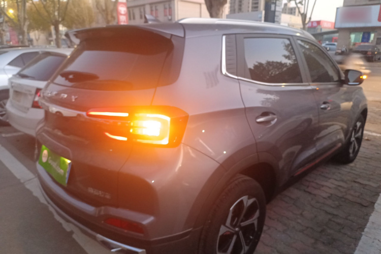 奇瑞 瑞虎5x 2021款 超级英雄版 1.5L CVT豪华型车身外观6005