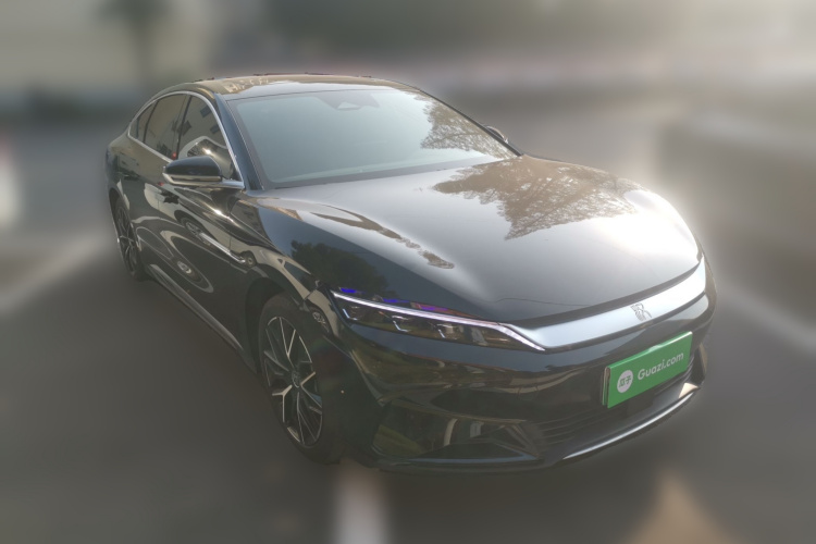 比亚迪 汉 2025款 EV 506KM尊贵型车身外观3