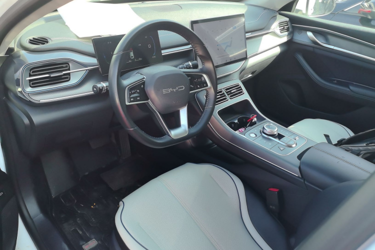 比亚迪 驱逐舰05 2023款 冠军版 DM-i 120KM 尊贵型中控内饰12