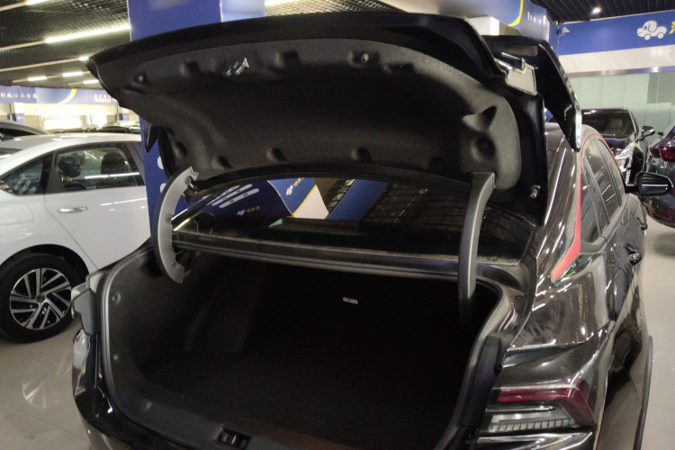 东风风神 奕炫MAX 2021款 1.5T 暗夜锋芒版局部细节23