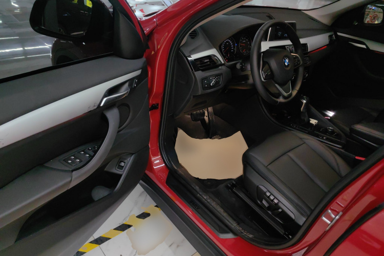 宝马X1 2019款 sDrive18Li 时尚型中控内饰7003