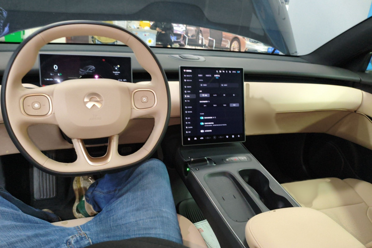 蔚来ET5T 2024款 75kWh Touring中控内饰7002