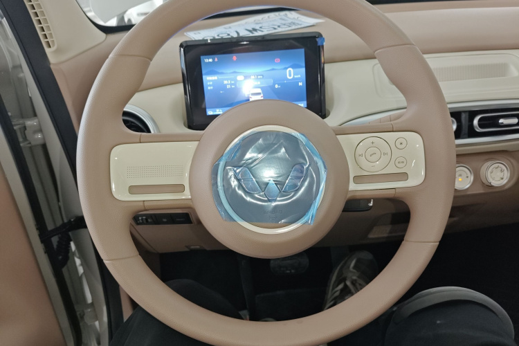 五菱汽车 宏光MINIEV 2025款 四门版 进阶款中控内饰13