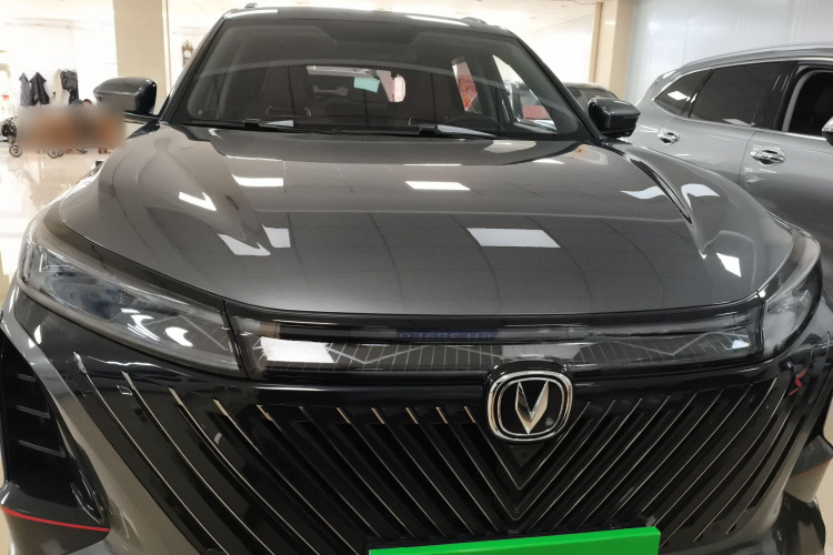 长安CS75 PLUS 2022款 第二代 1.5T 自动尊贵型车身外观2