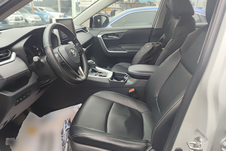 丰田 RAV4荣放 2020款 2.0L CVT两驱风尚版局部细节19