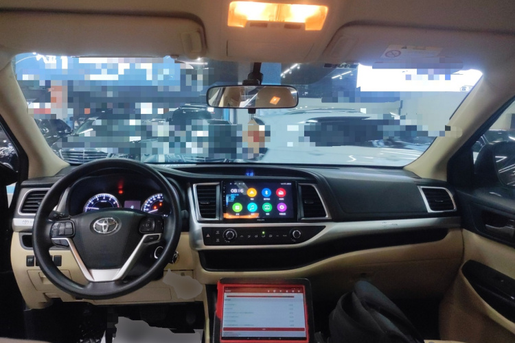 丰田 汉兰达 2021款 2.0T 四驱精英版 7座中控内饰12