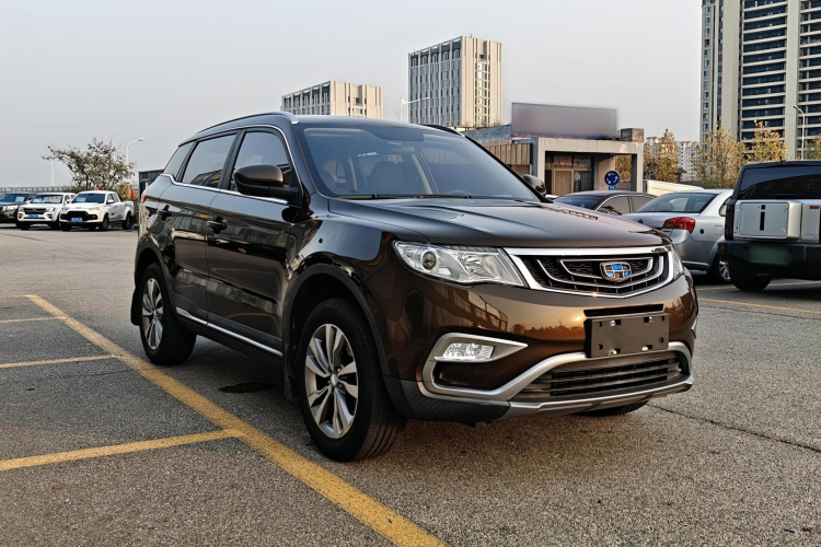 吉利汽车 博越 2016款 2.0L 手动智联型车身外观3