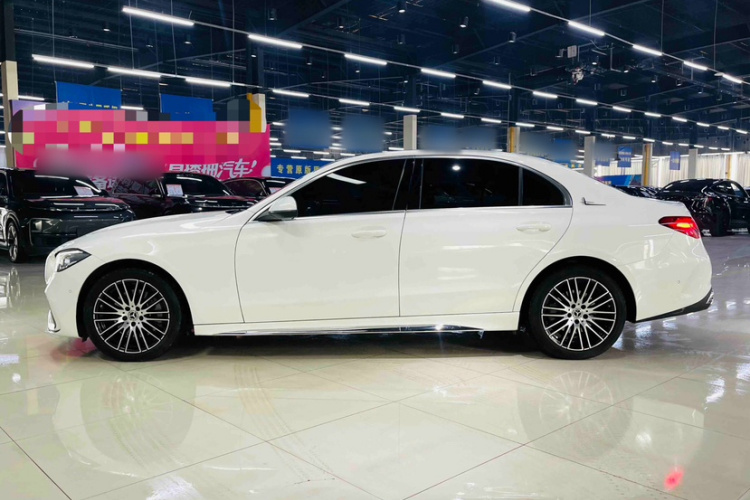 奔驰C级 2024款 改款三 C 260 L 运动版车身外观6007