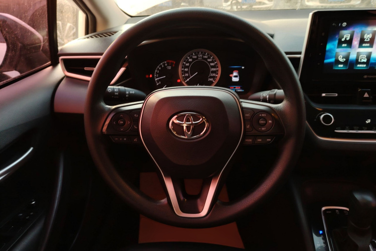 丰田 卡罗拉 2019款 1.2T S-CVT GL-i精英版局部细节13