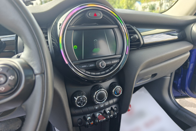 MINI 2019款 1.5T ONE PLUS 五门版局部细节14