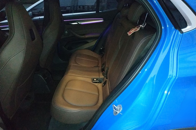 宝马X2 2021款 sDrive25i 尊享型M越野套装中控内饰21