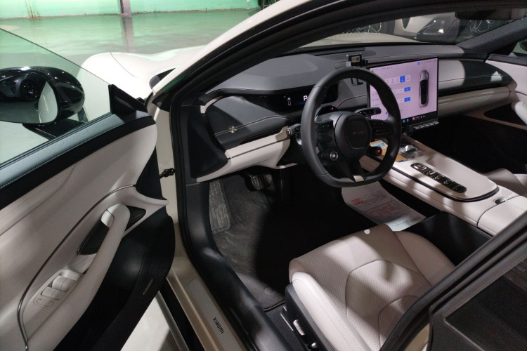 小米汽车 小米SU7 2024款 后驱超长续航高阶智驾Pro版中控内饰7003