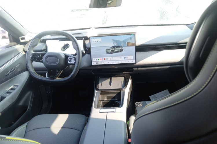 领克08 EM-P 2023款 245km 超长续航Halo中控内饰7002