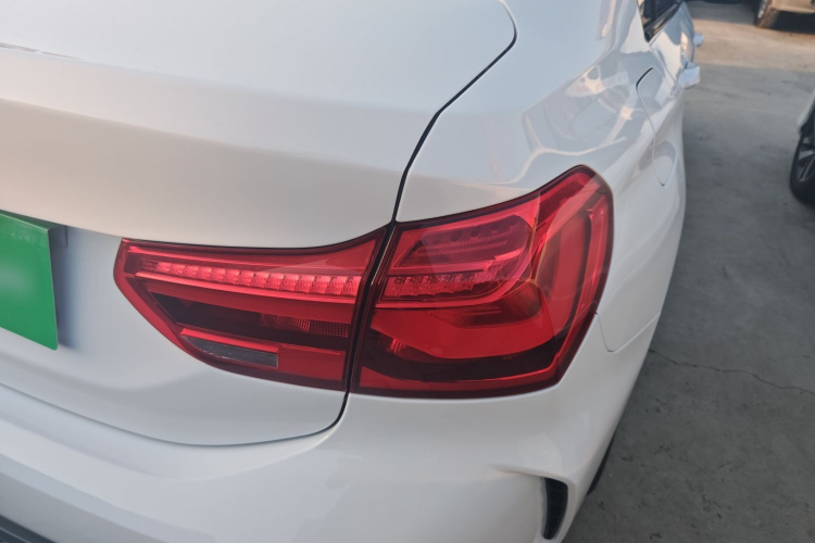 宝马1系 2019款 118i M运动套装车身外观6005