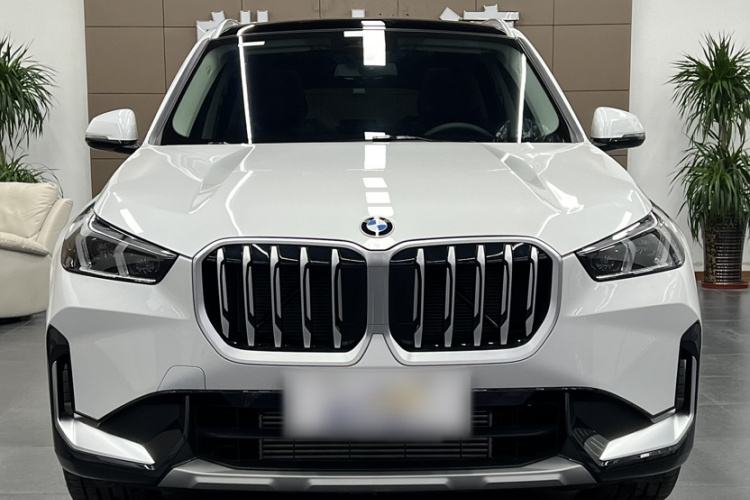 宝马X1 2024款 sDrive25Li X设计套装车身外观6004