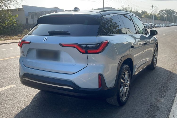 蔚来ES6 2020款 420KM 运动版车身外观6003