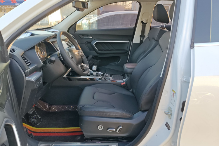 哈弗H6 2017款 红标 2.0T 自动两驱智尚型中控内饰19