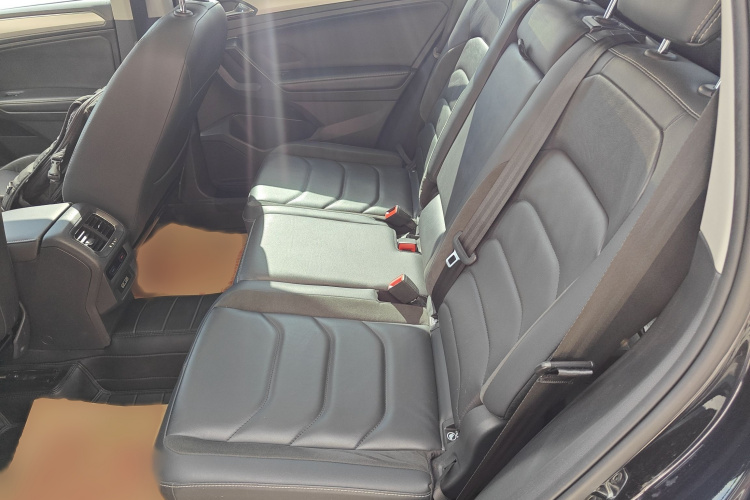 大众 途观L 2018款 330TSI 自动两驱豪华版中控内饰7004