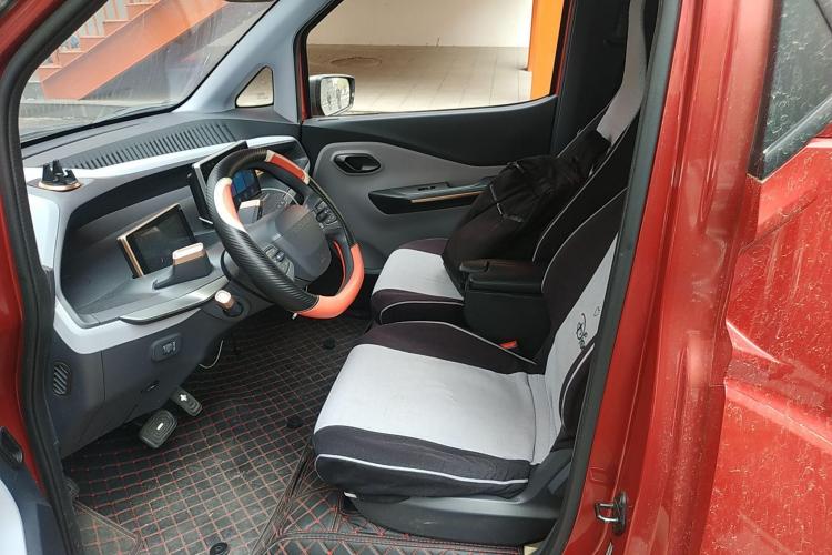 宝骏E200 2020款 305KM 智行版中控内饰7004