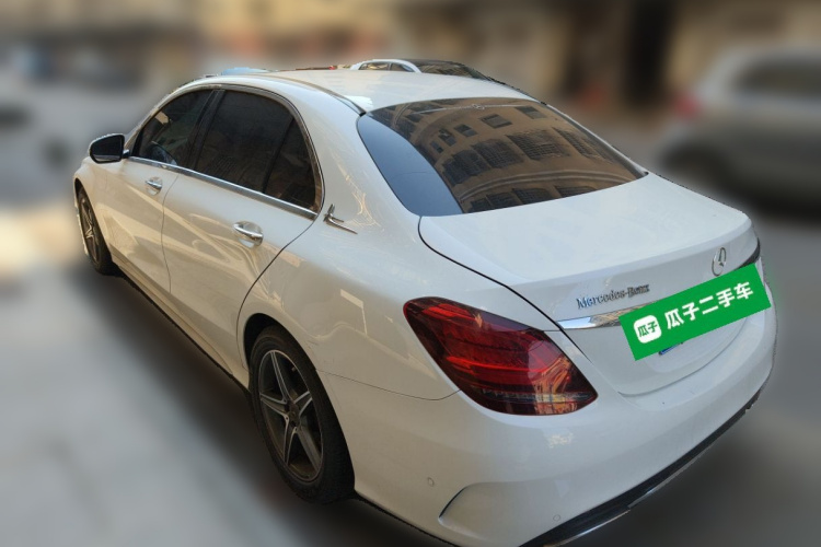 奔驰C级 2019款 C 180 L 时尚型运动版车身外观5