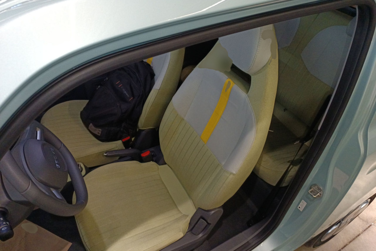 吉利银河 2024款 熊猫mini 200km 耐力熊局部细节19