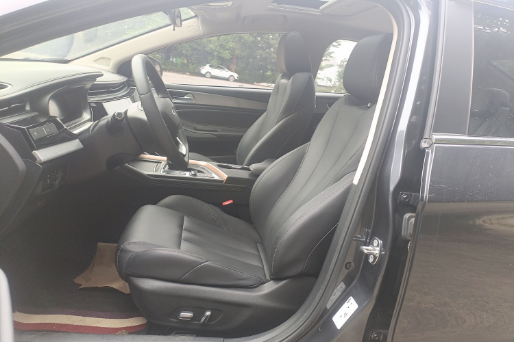 奇瑞 艾瑞泽5 PLUS 2021款 小AI 1.5T CVT享PLUS中控内饰19