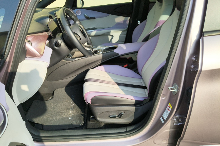 比亚迪 海豚 2021款 405km 时尚版中控内饰19