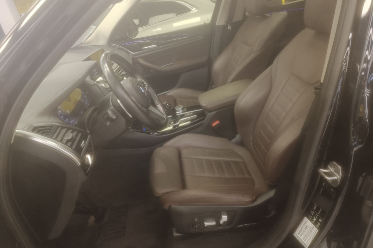 宝马X3 2021款 xDrive30i 领先型 M运动套装局部细节19