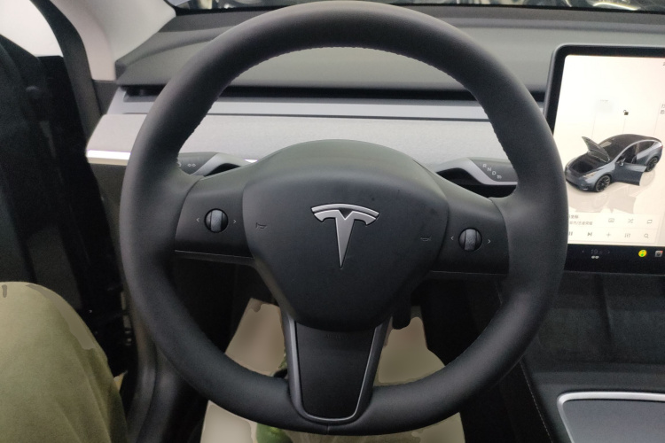 特斯拉 Model Y 2024款 长续航全轮驱动版局部细节13