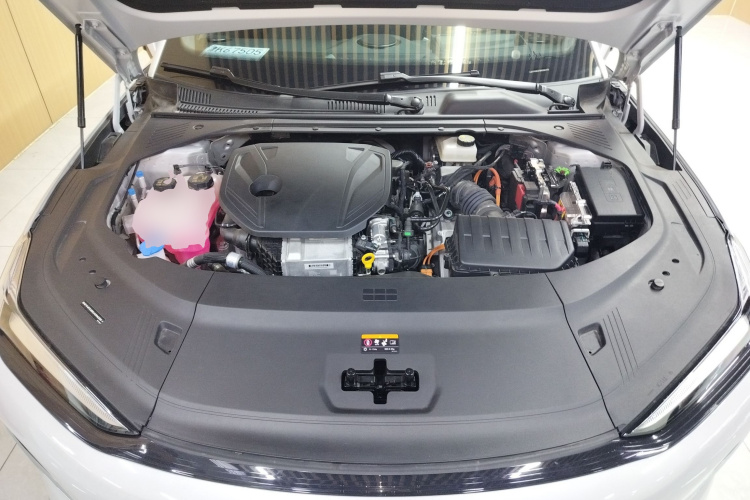 吉利银河 银河星耀8 2025款 130km EM-P 星舰版机舱底盘24