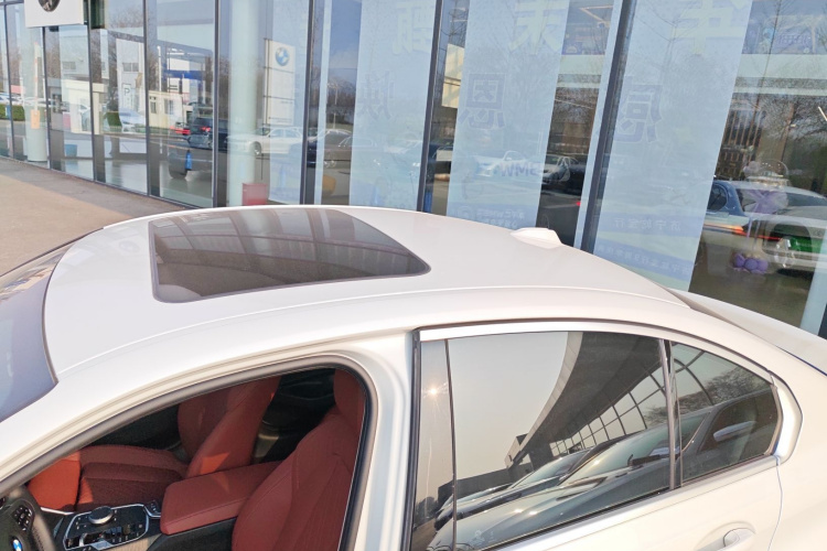 宝马3系 2024款 325i M运动套装局部细节57