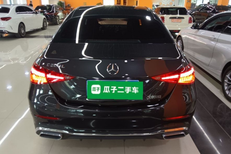 奔驰C级 2023款 改款 C 200 L 运动版车身外观6