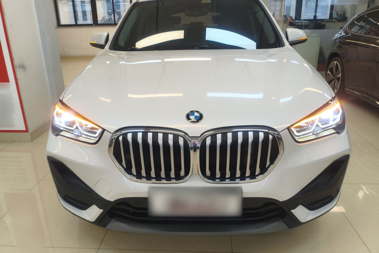 宝马X1 2020款 sDrive25Li 领先型车身外观2