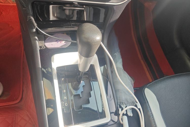 三菱 翼神 2016款 1.8L CVT黑白复刻版局部细节18