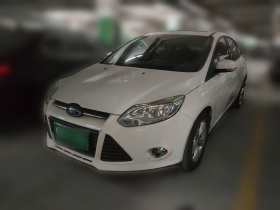 福特 福克斯 2012款 两厢 1.6L 自动风尚型