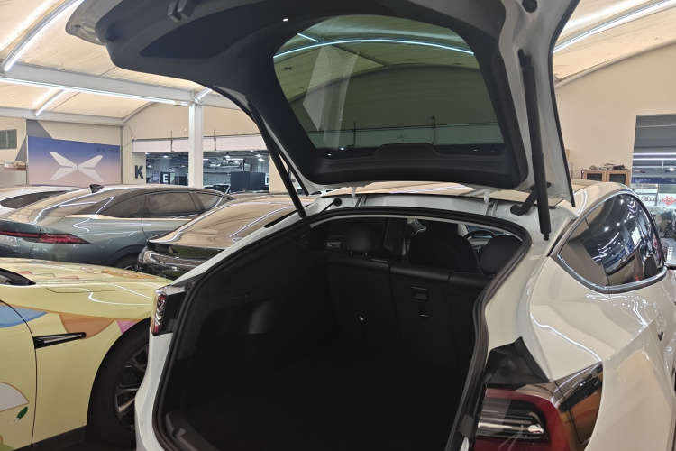 特斯拉 Model Y 2024款 后轮驱动版局部细节23