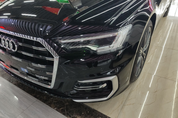奥迪A6L 2024款 45 TFSI quattro 臻选动感型局部细节36