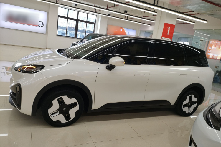 ARCFOX极狐 极狐考拉 2023款 家庭版Pro车身外观6003