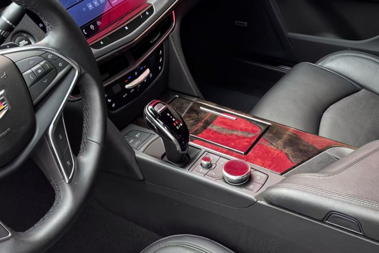 凯迪拉克CT6 2022款 28T 豪华型中控内饰7003