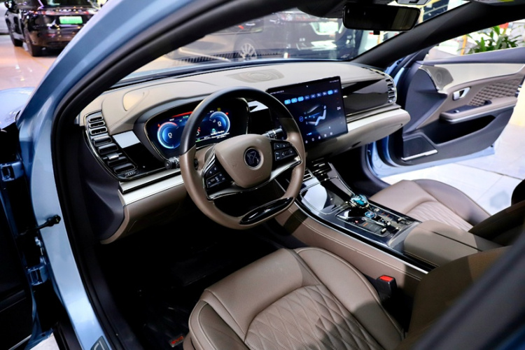 比亚迪 汉 2023款 EV 冠军版 506KM前驱尊贵型中控内饰7007